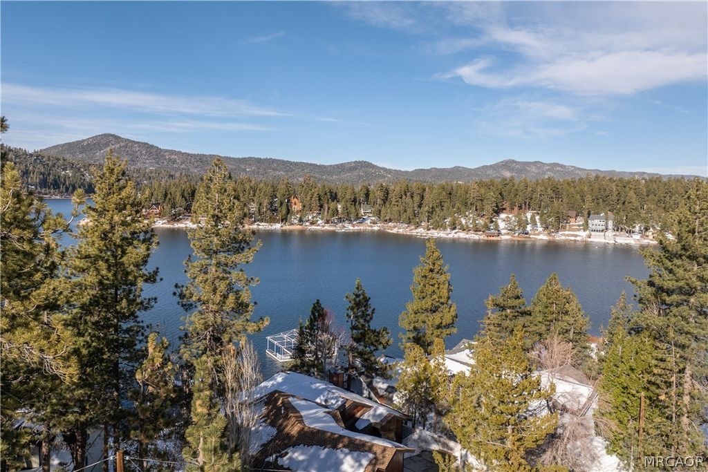 Photo of 0 Cove Drive, Big Bear Lake, CA 92315 (MLS # 32600403)