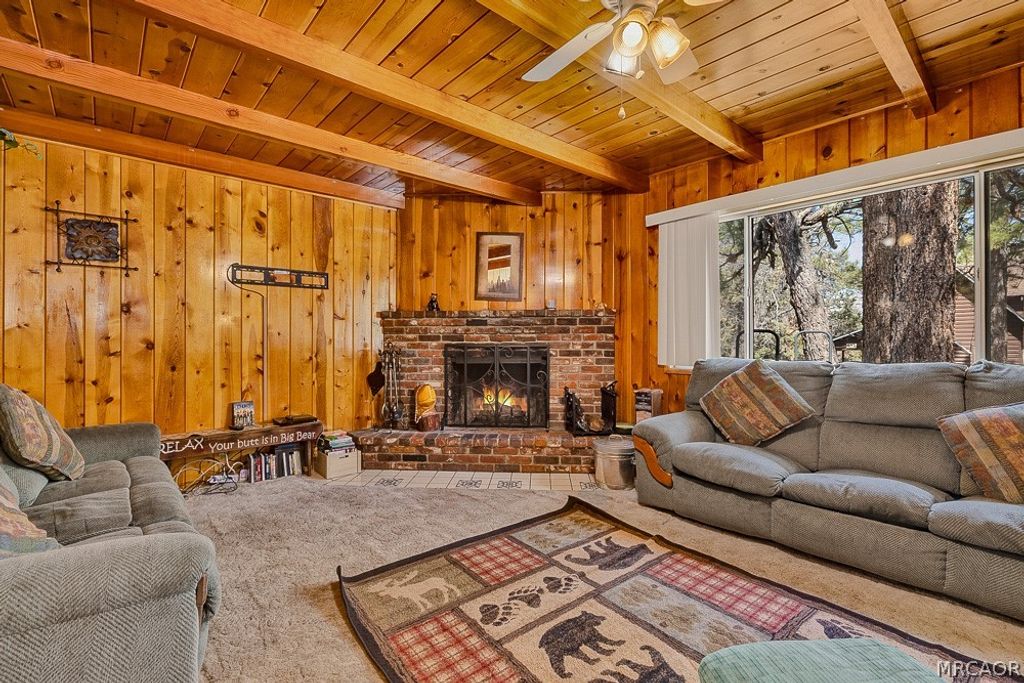 Photo of 548 Holmes Lane, Sugarloaf, CA 92386 (MLS # 32600989)