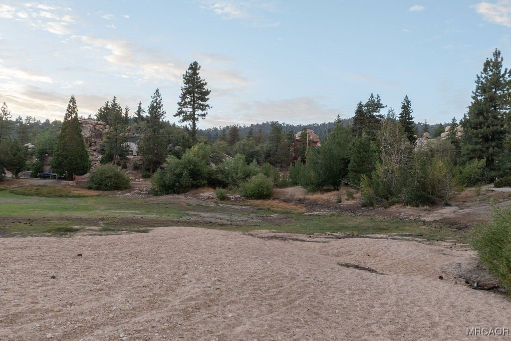 Photo of 10 Sierra View Drive, Arrowbear, CA 92382 (MLS # 32502199)