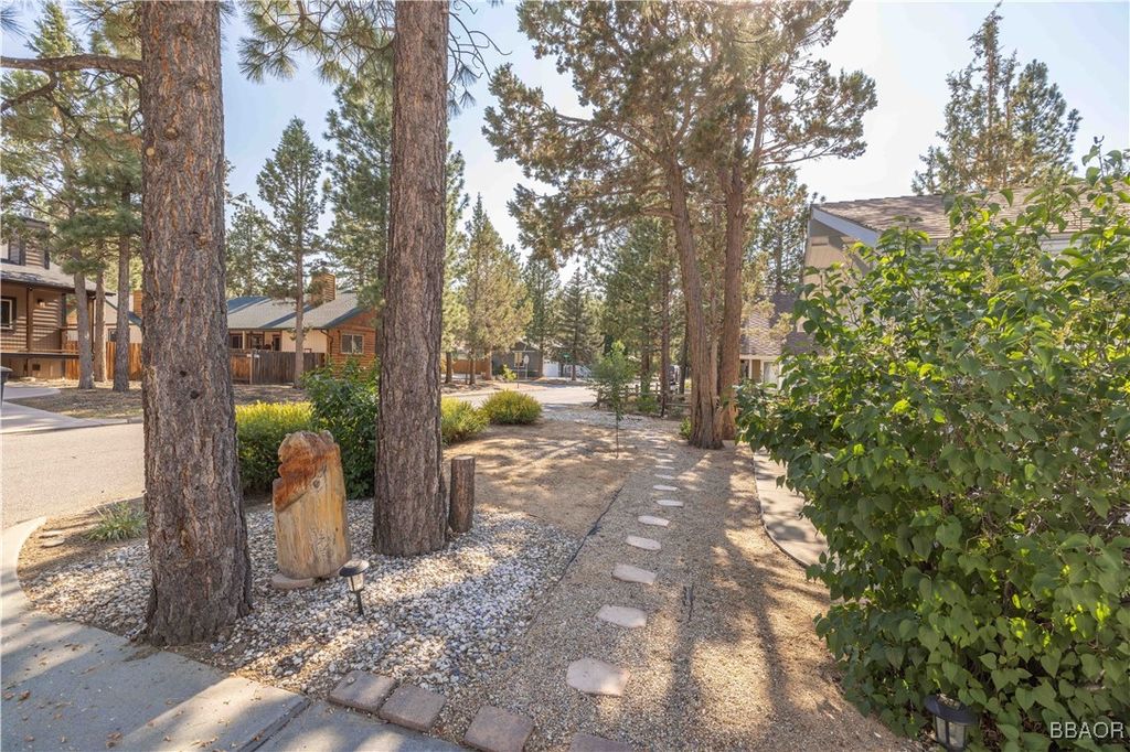 Photo of 433 E Barker Boulevard, Big Bear City, CA 92314 (MLS # 32501814)