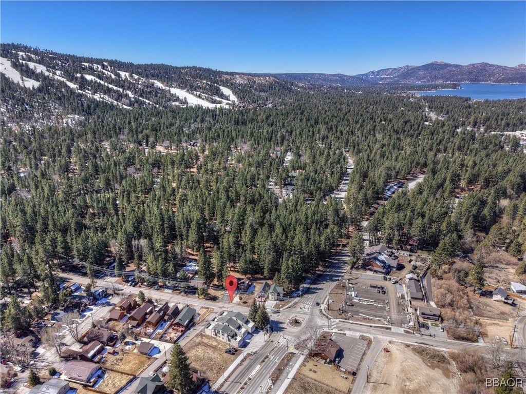 Photo of 42533 Moonridge Road #4, Big Bear Lake, CA 92315 (MLS # 32500392)