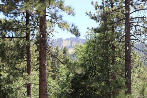 Photo of 43152 Plymouth Road, Big Bear Lake, CA 92315 (MLS # 32405114)