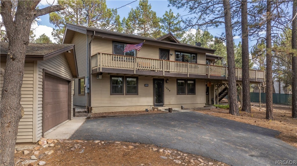 Photo of 1068 Lookout Mountain Road, Big Bear City, CA 92314 (MLS # 32601932)