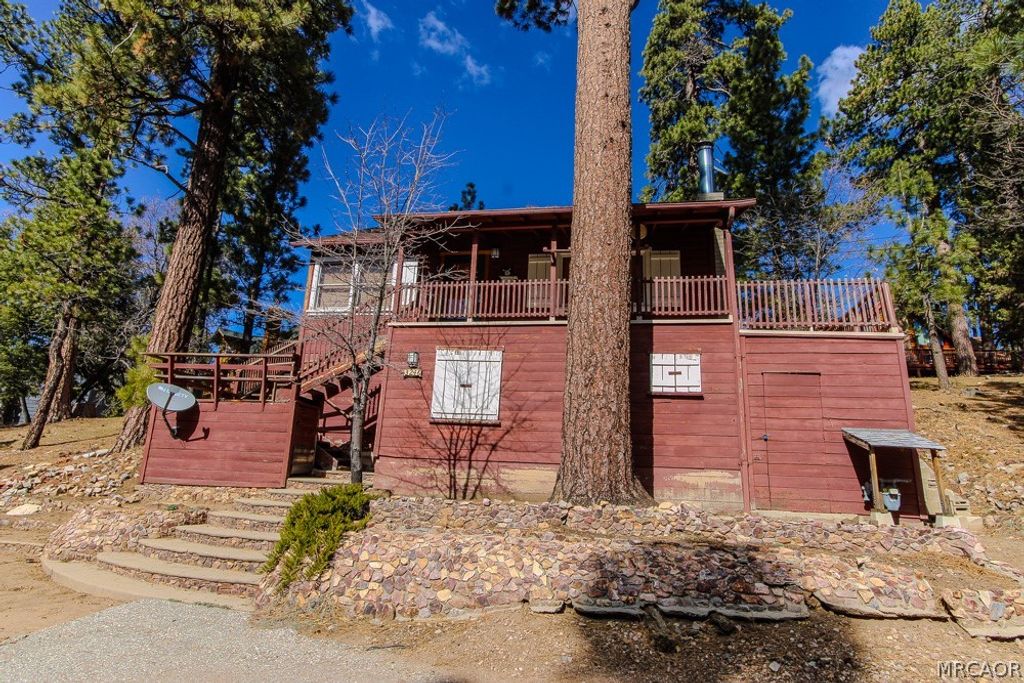 Photo of 43246 Bow Canyon Road, Big Bear Lake, CA 92315 (MLS # 32600544)