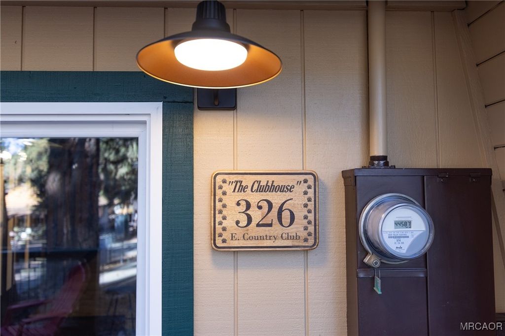 Photo of 326 E Country Club Boulevard, Big Bear City, CA 92314 (MLS # 32502814)