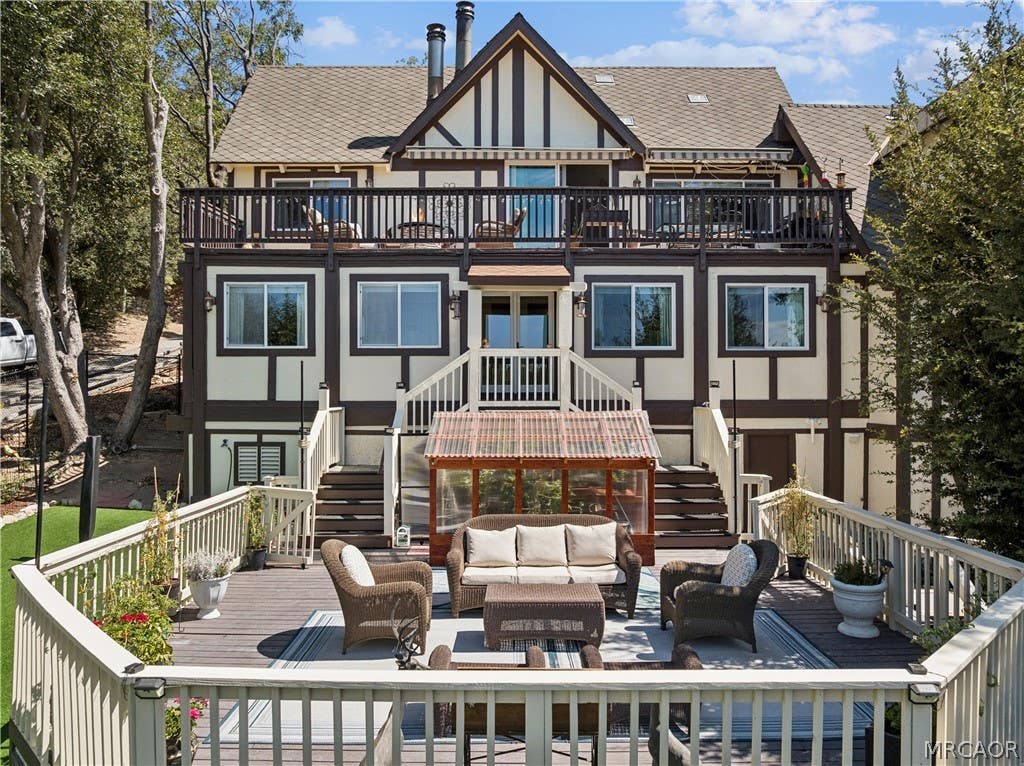 Photo of 1298 Yellowstone Drive, Lake Arrowhead, CA 92352 (MLS # 32601858)