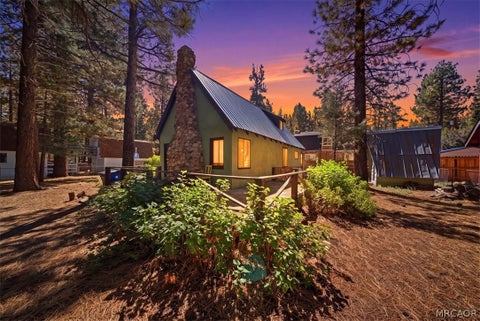 Photo of 830 E Mountain View Boulevard, Big Bear City, CA 92314 (MLS # 32602193)