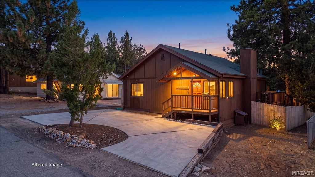 Photo of 630 Villa Grove Avenue, Big Bear City, CA 92314 (MLS # 32602001)