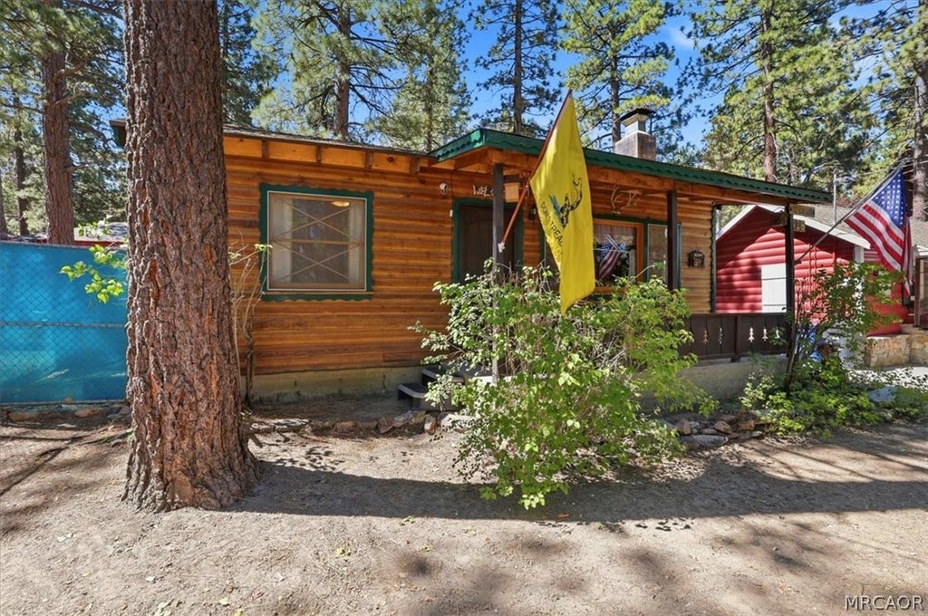 Photo of 328 E Mojave Boulevard, Big Bear City, CA 92314 (MLS # 32601782)