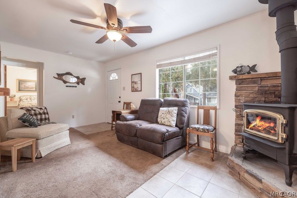 Photo of 42637 La Placida Avenue, Big Bear Lake, CA 92315 (MLS # 32600294)