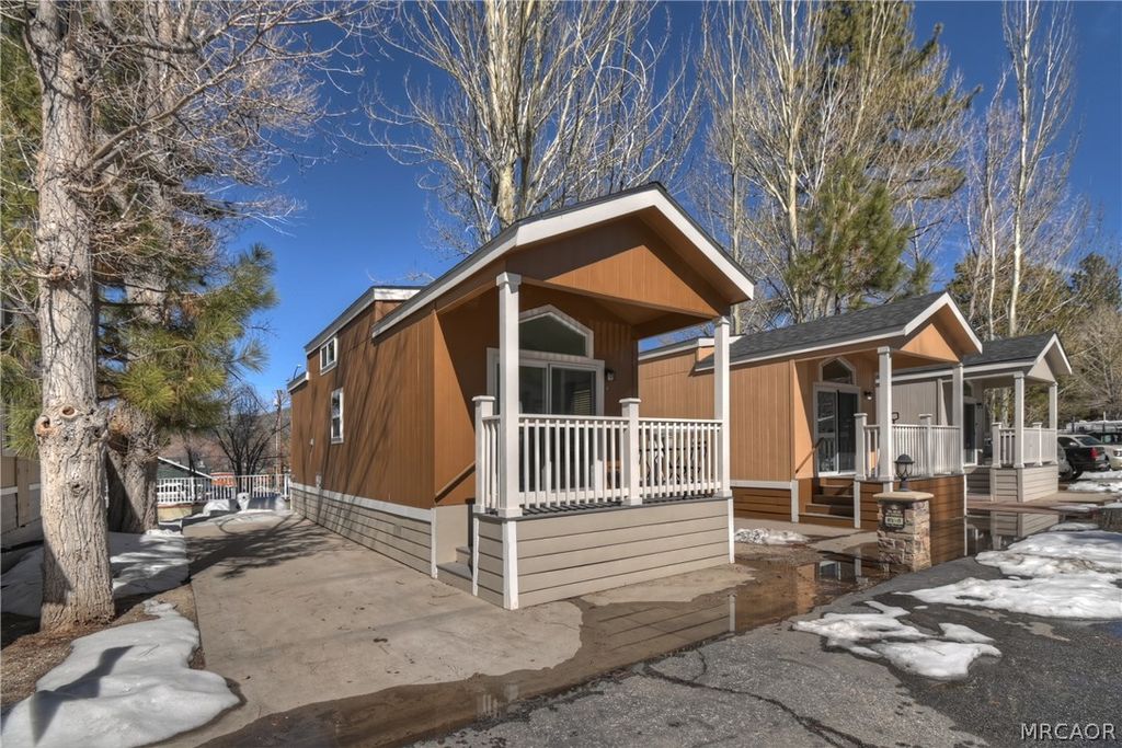 Photo of 547 Alden Rd #Rv6 Rd, Big Bear Lake, CA 92315 (MLS # 32600411)