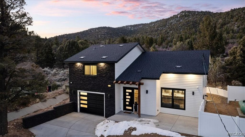 Photo of 47145 Skyview Drive, Big Bear City, CA 92314 (MLS # 32601231)
