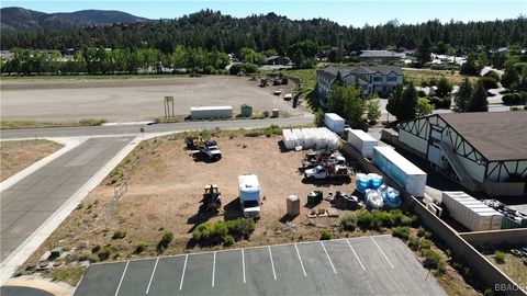 Photo of 100 Business Center Drive Drive, Big Bear Lake, CA 92315 (MLS # 32500495)