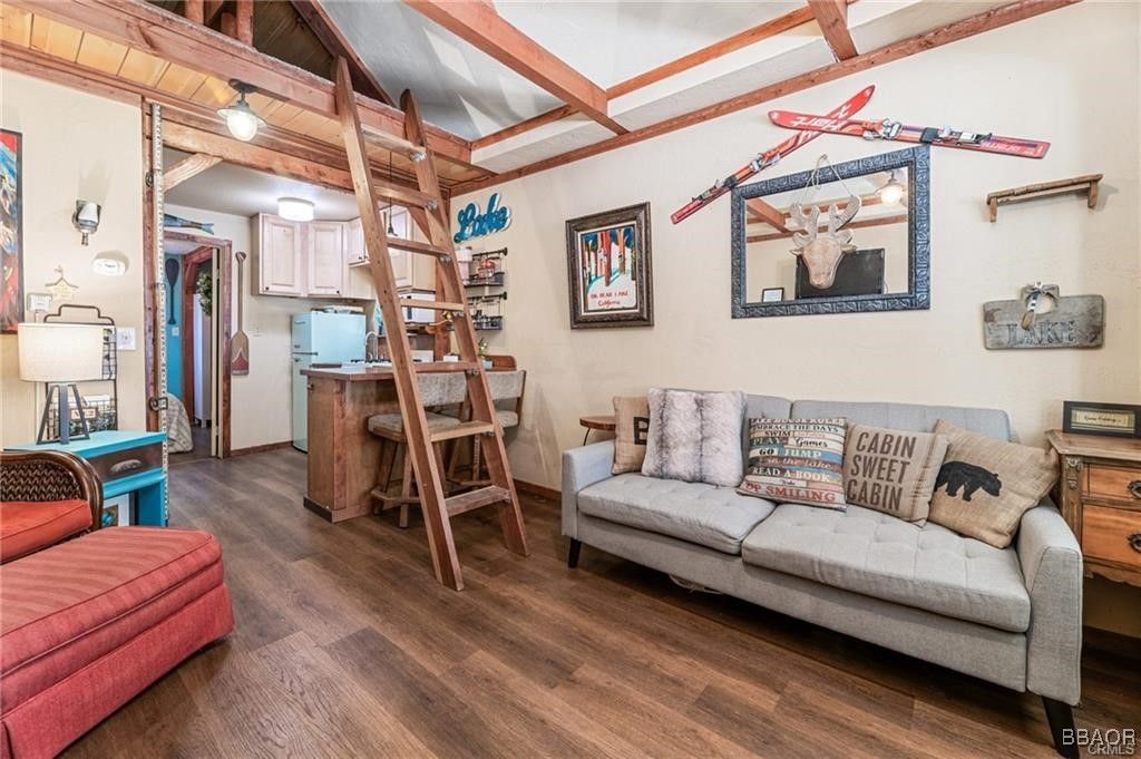 Photo of 517 Moreno Lane, Sugarloaf, CA 92386 (MLS # 32500742)