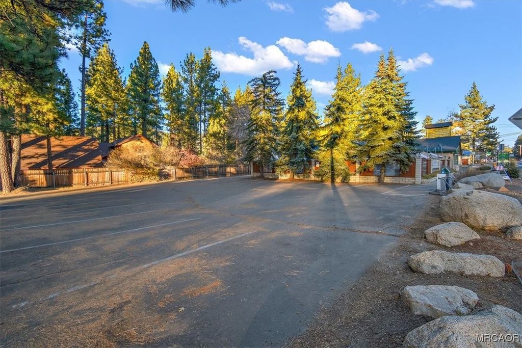 Photo of 337 W Big Bear Boulevard, Big Bear City, CA 92314 (MLS # 32502389)