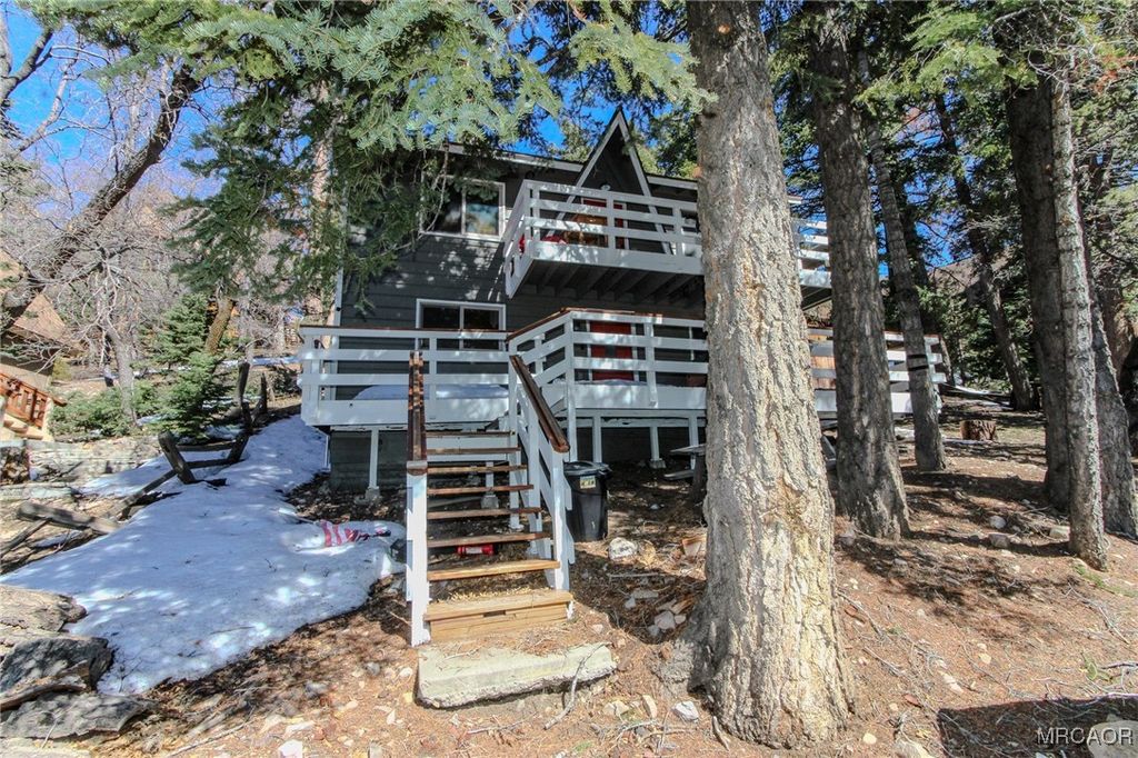 Photo of 43394 Bow Canyon Road, Big Bear Lake, CA 92315 (MLS # 32600035)