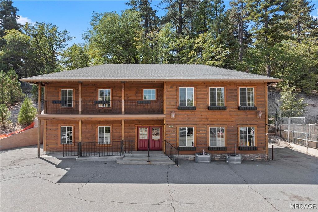 Photo of 31961 Hilltop Boulevard, Running Springs, CA 92382 (MLS # 32502400)