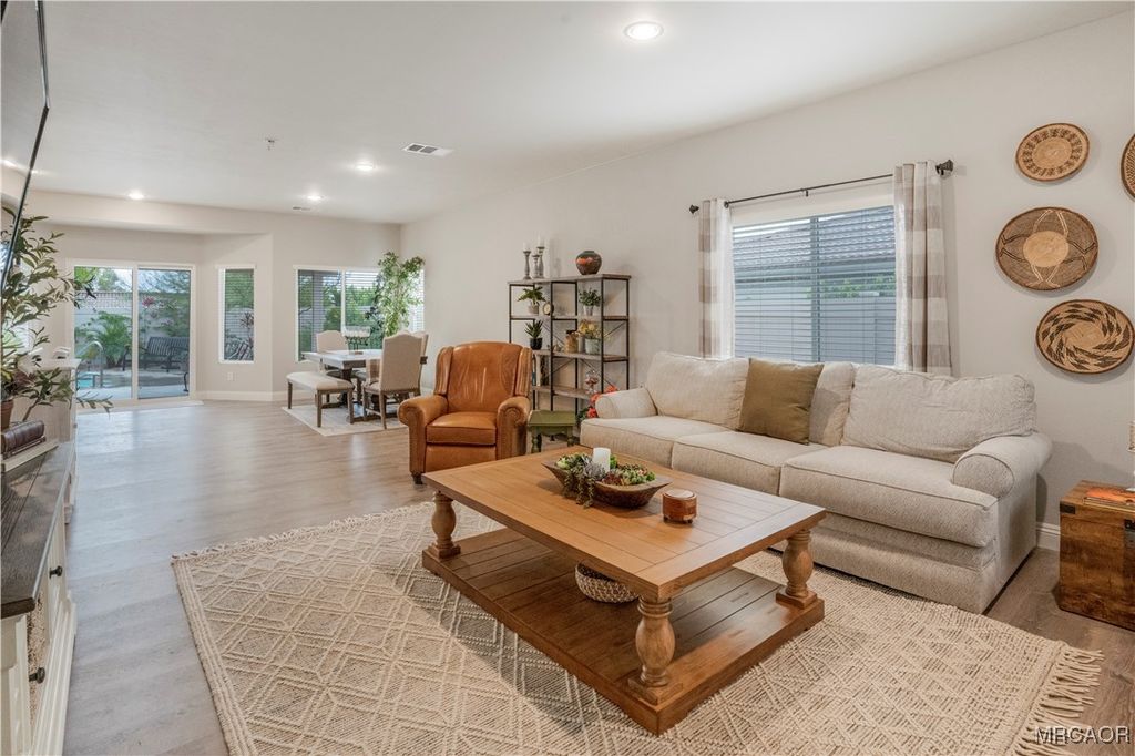 Photo of 64279 EAGLE MOUNTAIN Avenue, Desert Hot Springs, CA 92240 (MLS # 32502486)
