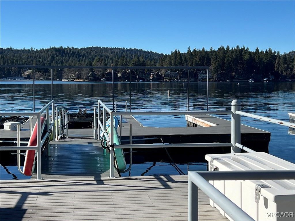 Photo of 309 C 309 C #C, Lake Arrowhead, CA 92352 (MLS # 32502879)