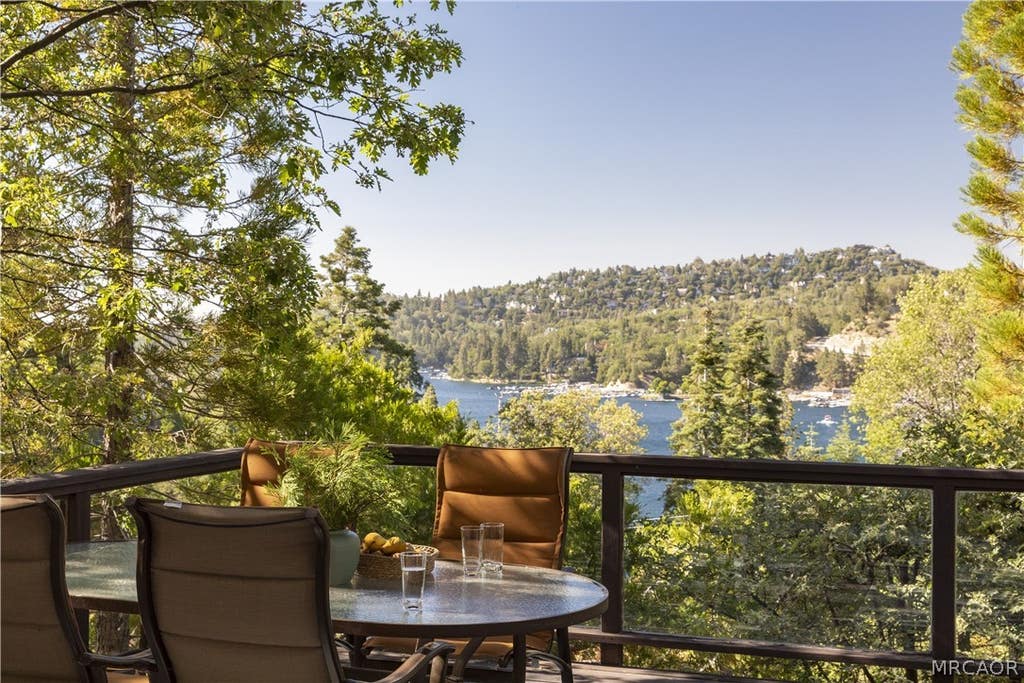 Photo of 349 Old Mill Road, Lake Arrowhead, CA 92321 (MLS # 32601518)