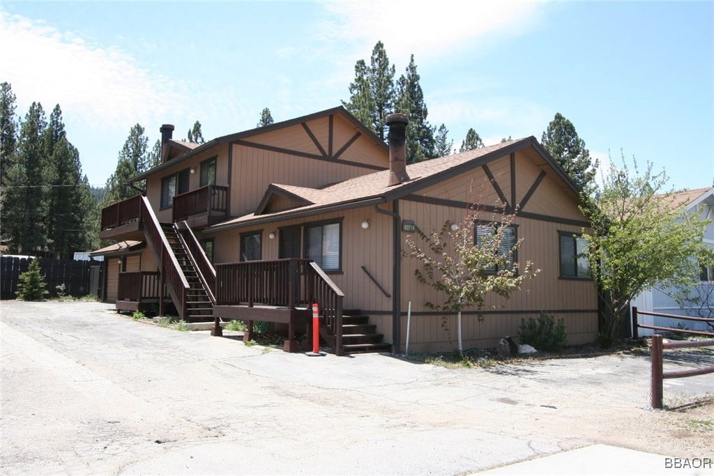 Photo of 42719 Moonridge Road #3, Big Bear Lake, CA 92315 (MLS # 32502097)
