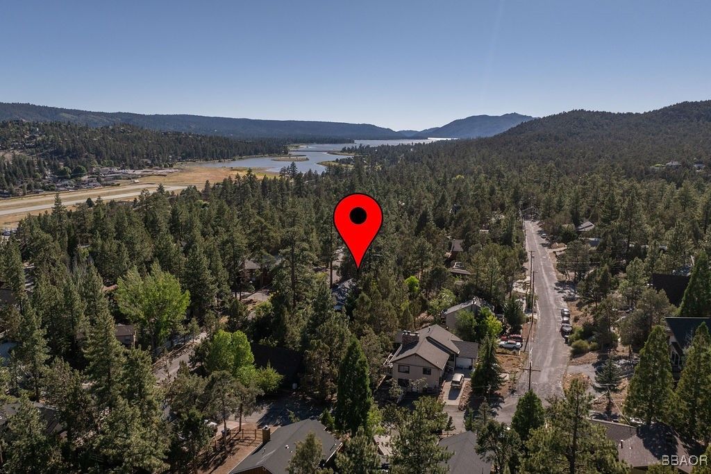 Photo of 721 Bear Mountain Road, Big Bear City, CA 92314 (MLS # 32501999)