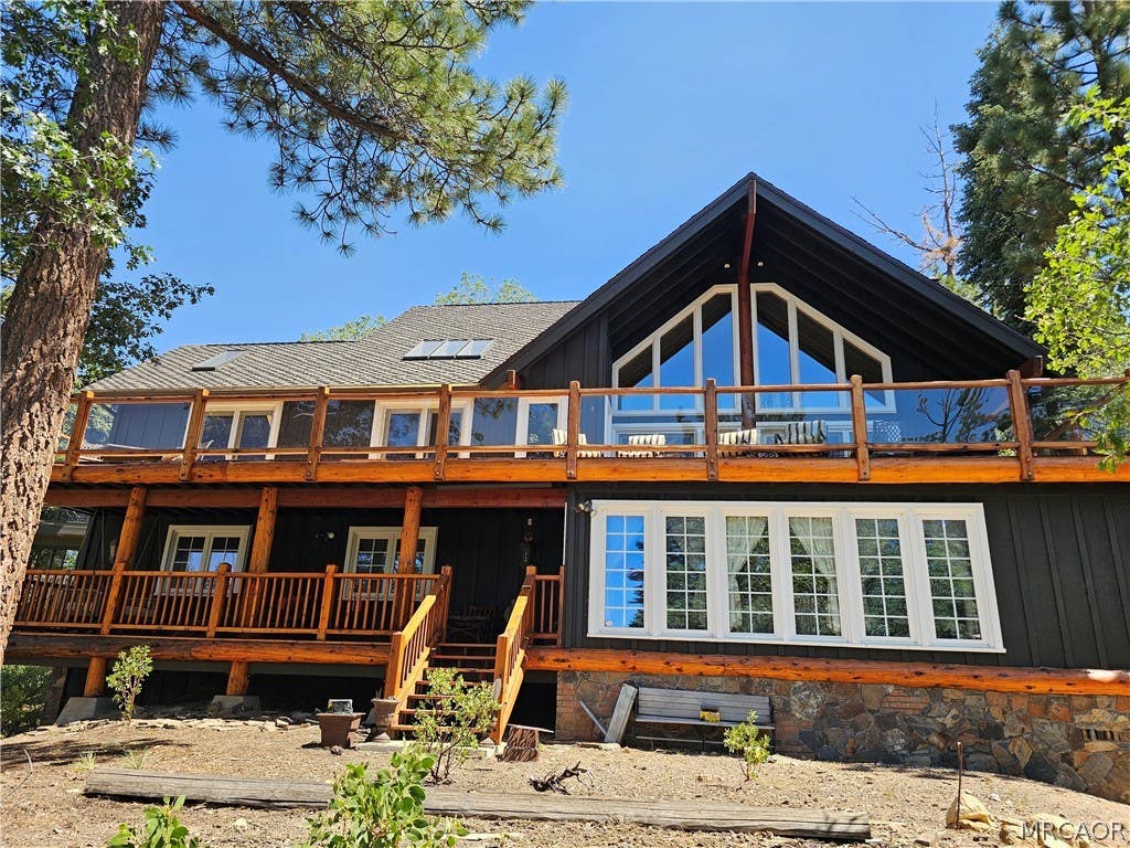 Photo of 41072 Maryland Road, Big Bear Lake, CA 92315 (MLS # 32601794)
