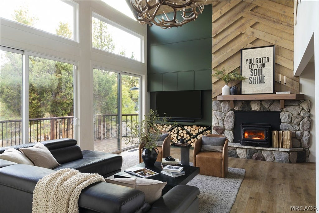 Photo of 340 Crystal Lake Road, Big Bear Lake, CA 92315 (MLS # 32602317)