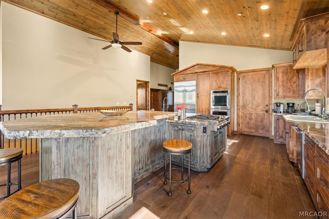 Big Bear Lake, California, 92315, United States, 4 Bedrooms Bedrooms, ,4 BathroomsBathrooms,Residential,Active,2034017