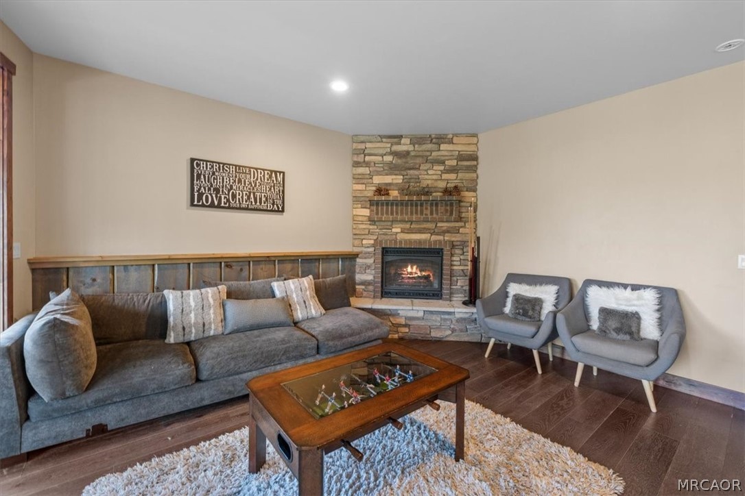 Big Bear Lake, California, 92315, United States, 4 Bedrooms Bedrooms, ,4 BathroomsBathrooms,Residential,Active,2034017