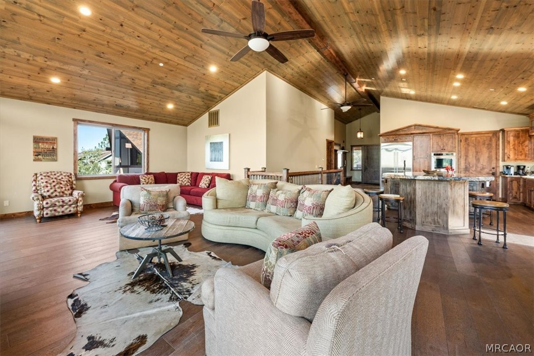 Big Bear Lake, California, 92315, United States, 4 Bedrooms Bedrooms, ,4 BathroomsBathrooms,Residential,Active,2034017