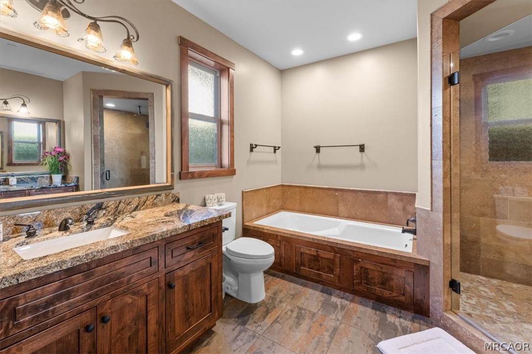 Big Bear Lake, California, 92315, United States, 4 Bedrooms Bedrooms, ,4 BathroomsBathrooms,Residential,Active,2034017