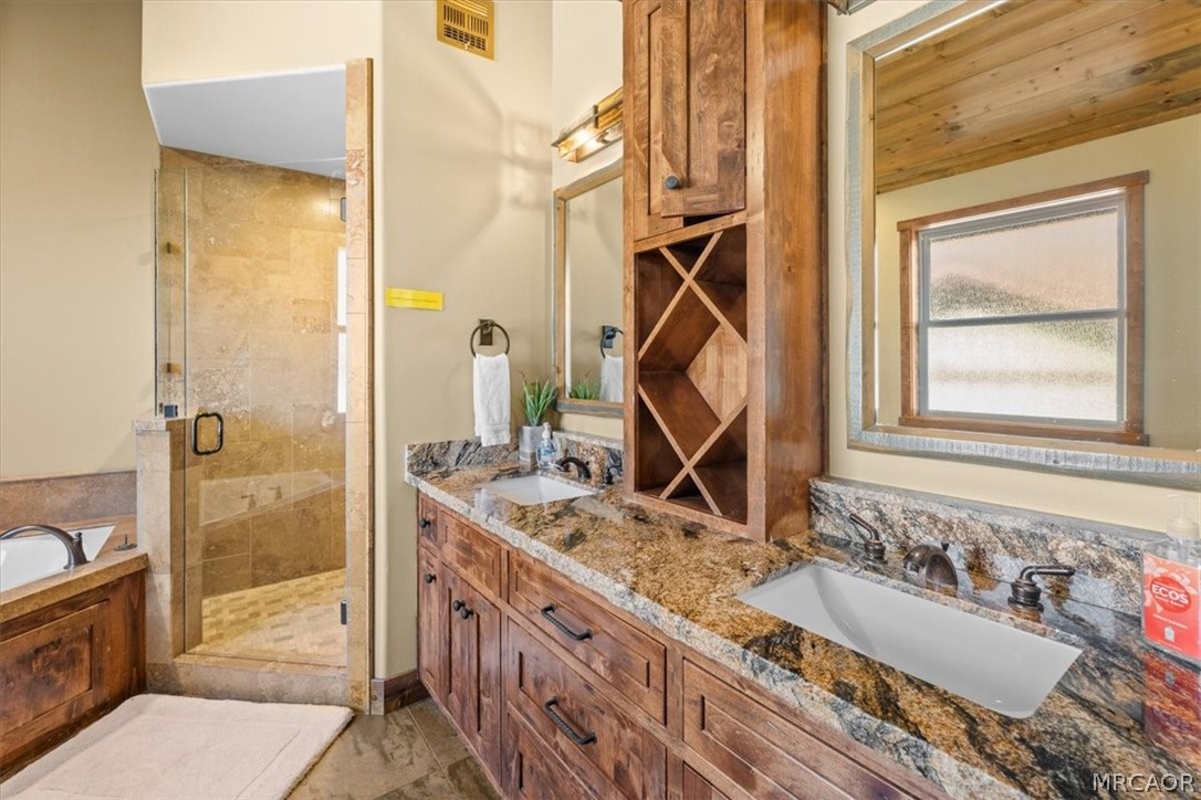 Big Bear Lake, California, 92315, United States, 4 Bedrooms Bedrooms, ,4 BathroomsBathrooms,Residential,Active,2034017