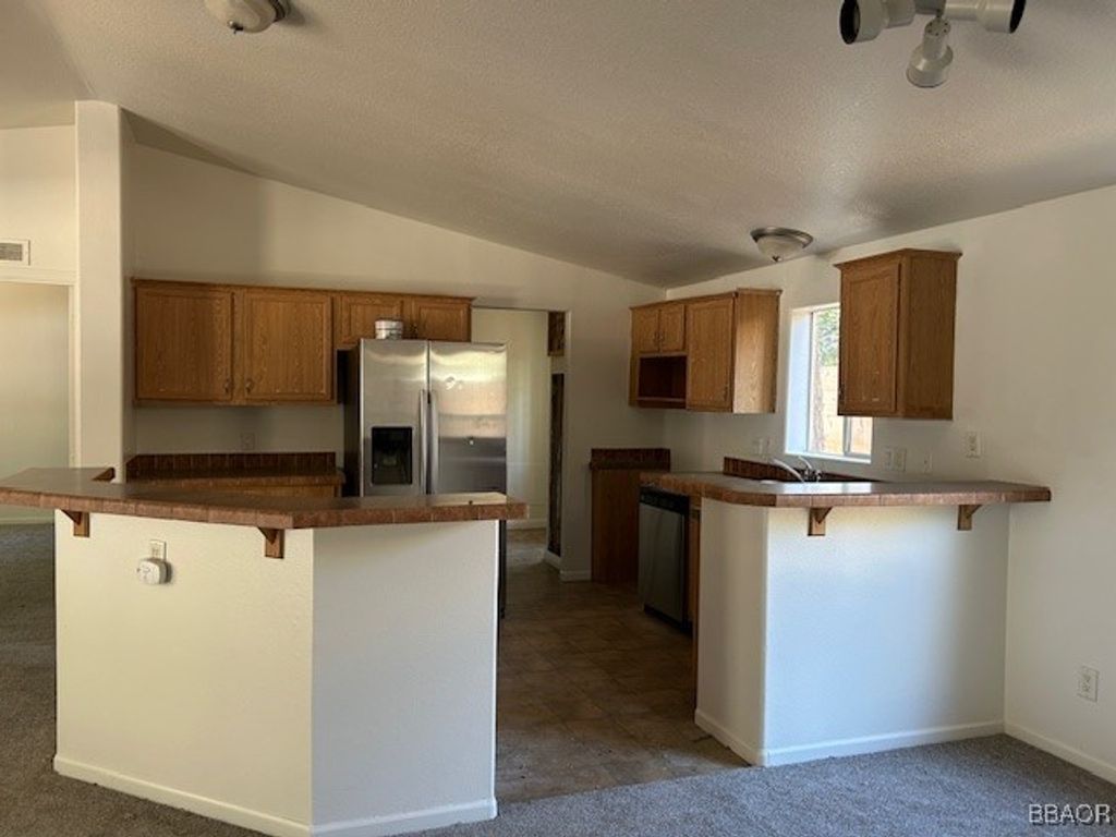 Photo of 443 Holmes Lane, Sugarloaf, CA 92386 (MLS # 32501143)