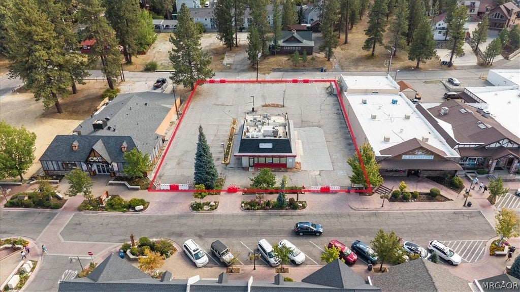 Photo of 40771 Village Drive, Big Bear Lake, CA 92315 (MLS # 32602451)