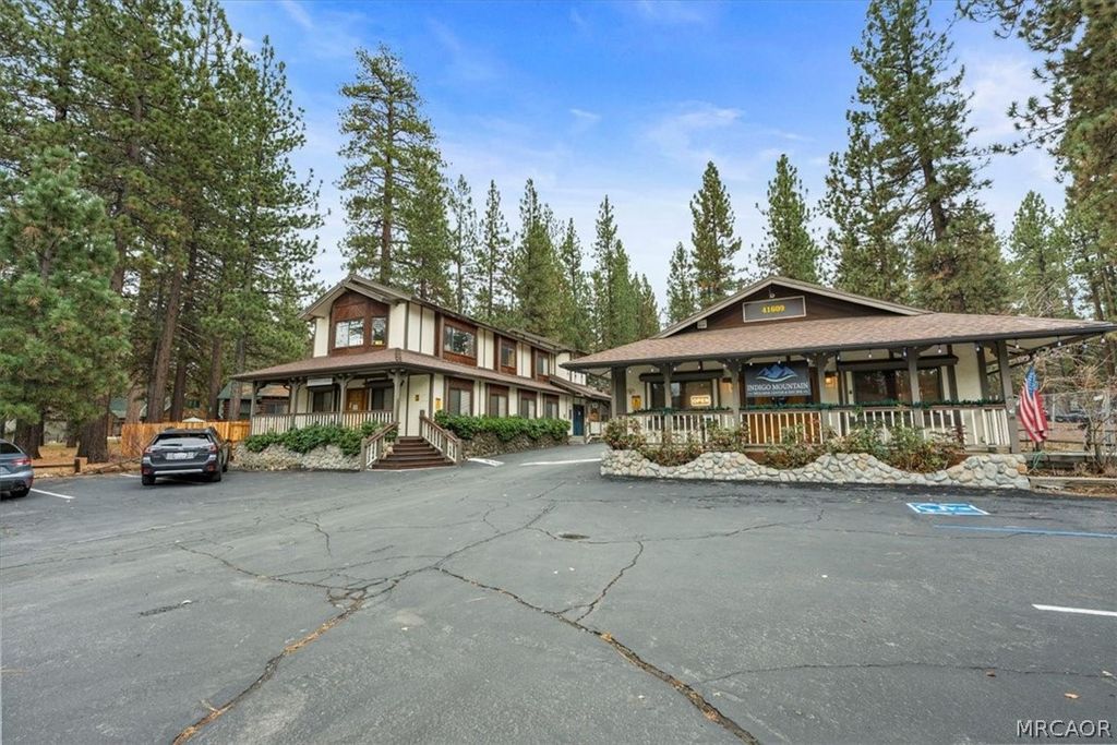Photo of 41609 Big Bear Boulevard, Big Bear Lake, CA 92315 (MLS # 32601024)