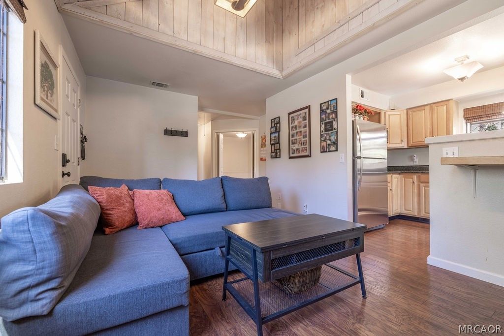 Photo of 562 Wabash Lane, Sugarloaf, CA 92386 (MLS # 32600726)