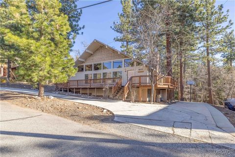 Photo of 43555 Colusa Dr, Big Bear Lake, CA 92315 (MLS # 32502791)