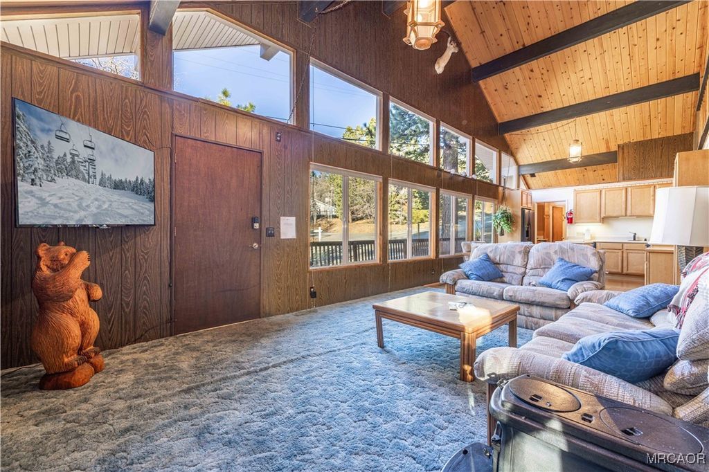 Photo of 43555 Colusa Dr, Big Bear Lake, CA 92315 (MLS # 32502791)