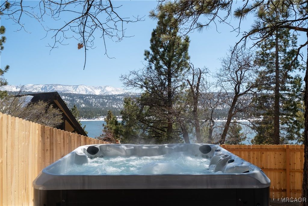 Photo of 955 Deer Trail Lane, Fawnskin, CA 92333 (MLS # 32600106)