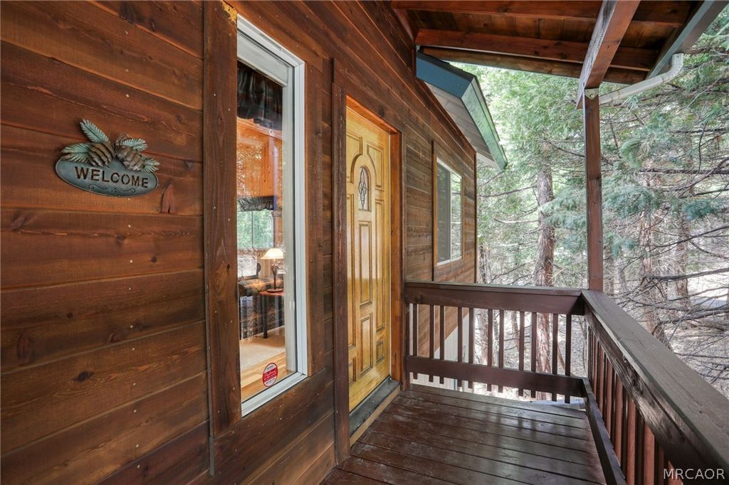 Photo of 196 B Lane, Lake Arrowhead, CA 92352 (MLS # 32600757)