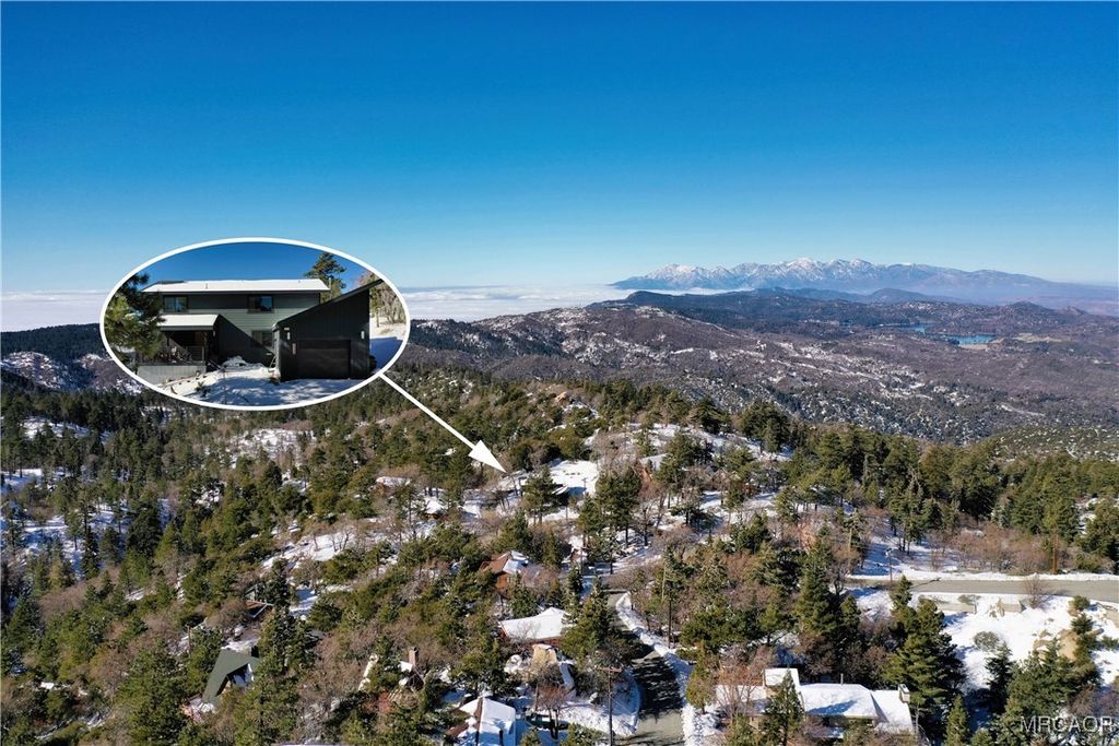 Photo of 32945 Juniper Lane, Green Valley Lake, CA 92341 (MLS # 32502610)