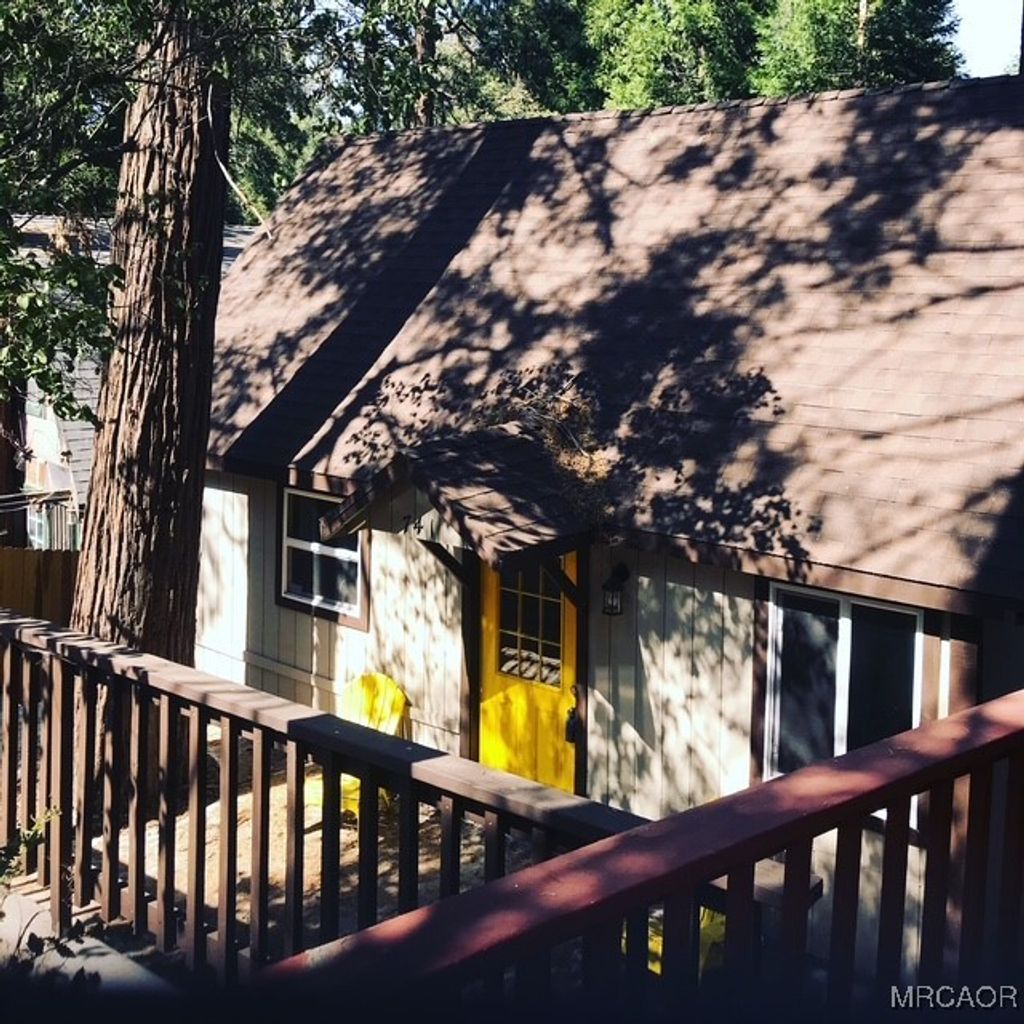 Photo of 741 Seeley Flat Road, Crestline, CA 92325 (MLS # 32502882)