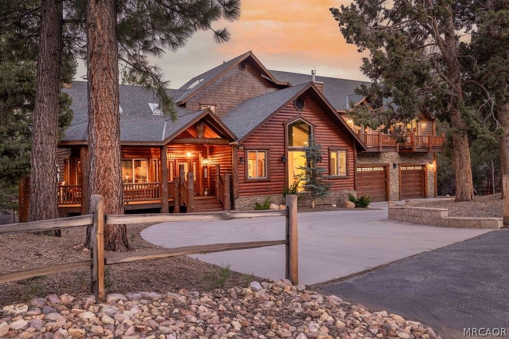 Photo of 1046 Heritage Trail, Big Bear City, CA 92314 (MLS # 32600593)