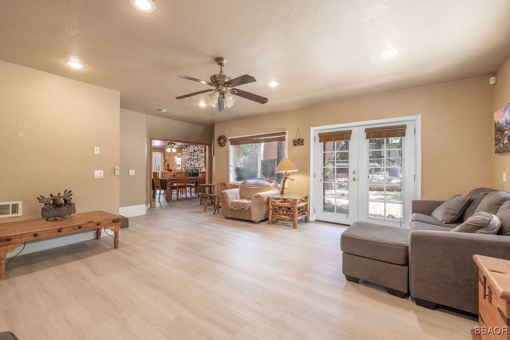 Photo of 745 Sunset Lane, Sugarloaf, CA 92386 (MLS # 32501377)