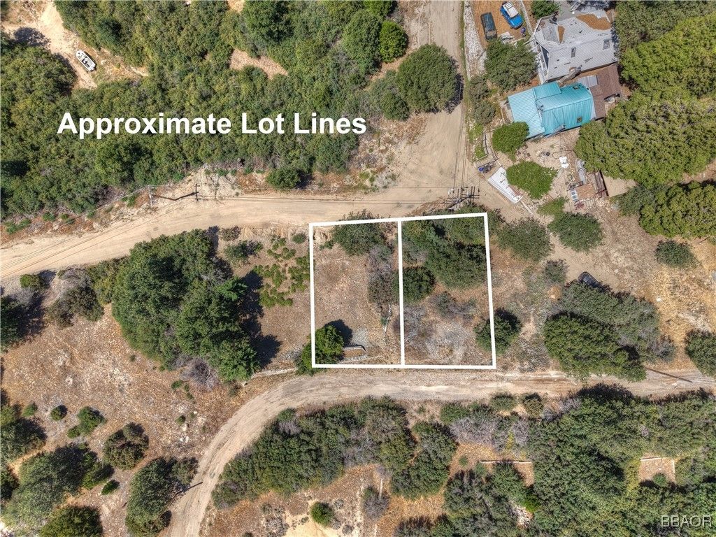 Photo of 0 Balsam Drive, Cedar Glen, CA 92321 (MLS # 32501722)