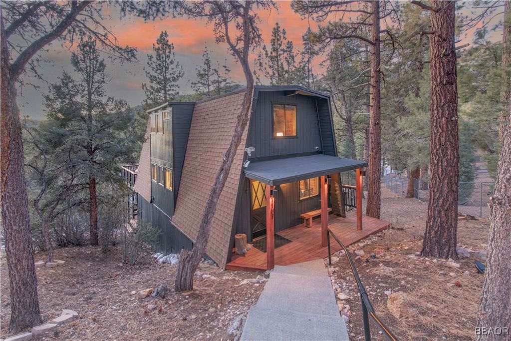 Photo of 1107 Cedar Mountain Road, Big Bear City, CA 92314 (MLS # 32502040)