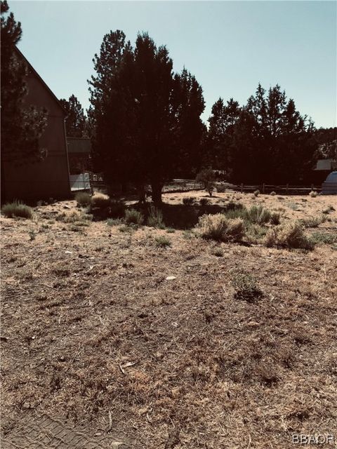 Photo of 1185 Angelus Avenue, Big Bear City, CA 92314 (MLS # 32302694)
