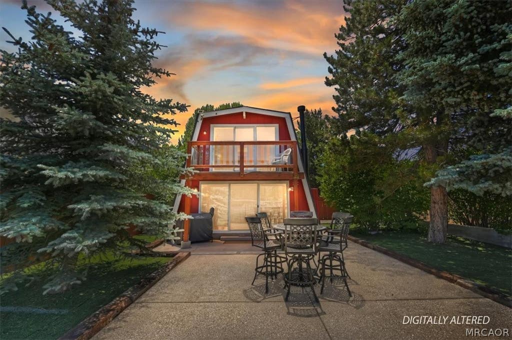 Photo of 929 W Fairway Boulevard, Big Bear City, CA 92314 (MLS # 32601553)