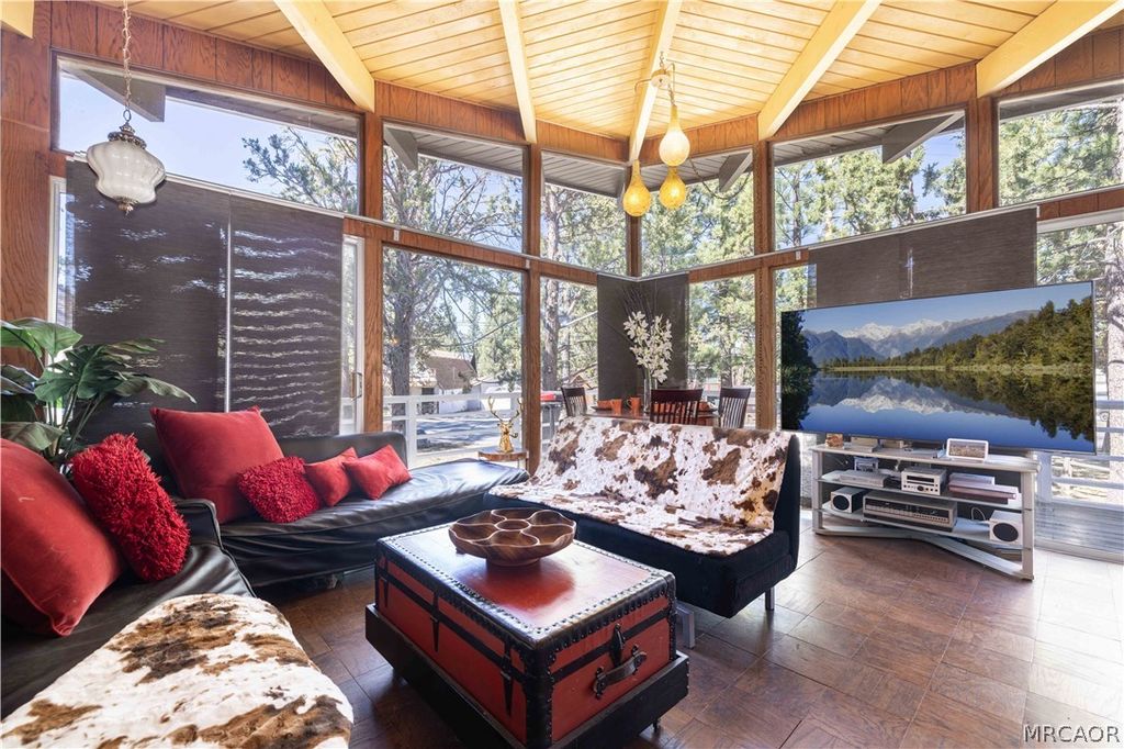 Photo of 236 Zaca Rd, Big Bear City, CA 92314 (MLS # 32600614)